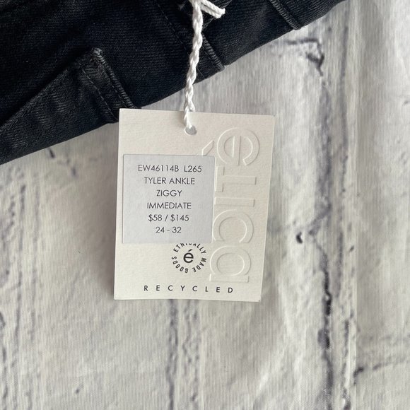 Ética Tyler Ankle Jean in Ziggy - Picture 8 of 9